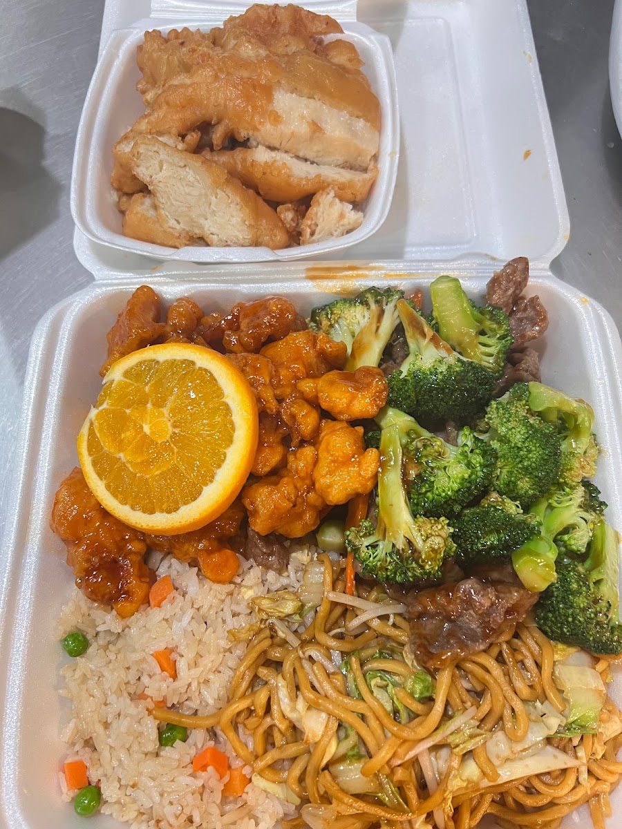 Hong Kong Express And Poke Express Photos 2